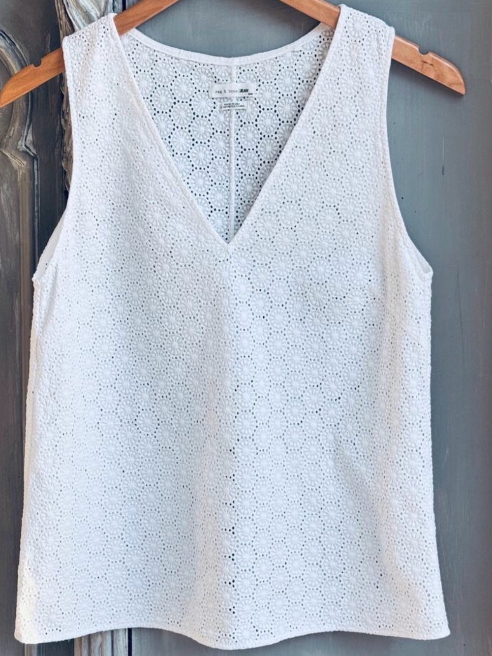 Rag & Bone Cotton Eyelet Sleeveless V-Neck Split Back Top White Women's Size M